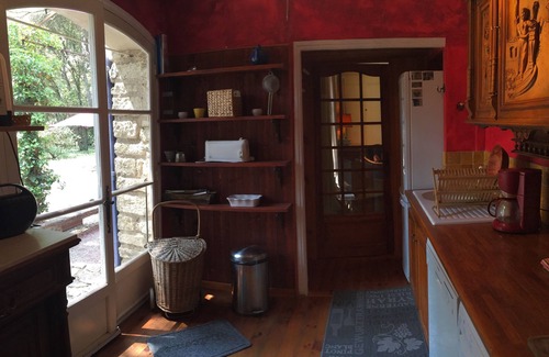 Mazan Villa | La Grande Peyriere - 2 CH - Large wooded prop - Swim. pool - In the countryside