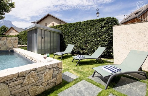 Myans House | LA GRANGE A ROGER - MYANS