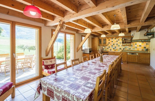 Montagnole Ski Chalet | LA GRANGE AUX ÉCUREUILS 10 PEOPLE