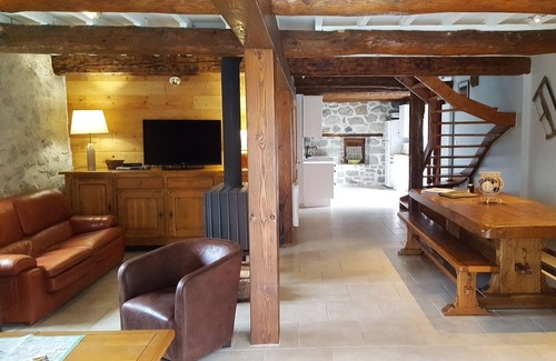 Aulus-les-Bains House | LA GRANGE DU MOULIN classified in 3 stars for 2 to 8 people