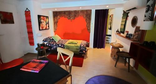 Le Brulat House | La Grenotte au Castellet