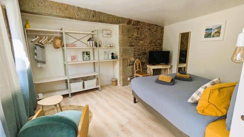 Saint-Maurice Pellevoisin Bed & Breakfast | LA GUESTHOUSE - À deux pas du Sentier des Douaniers