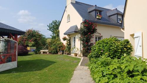 Binic-Etables-sur-Mer House | La JacoBinic