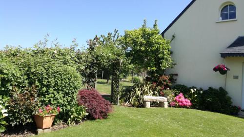 Binic-Etables-sur-Mer House | La JacoBinic