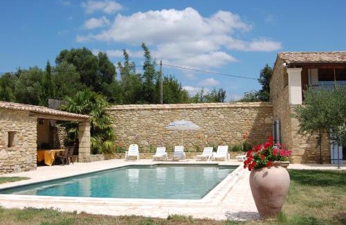 Saint-Quentin-la-Poterie House | La Jasse