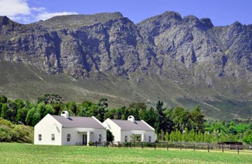 Franschhoek House | La Jolie Dauphine Guest House