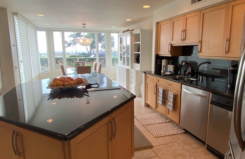 La Jolla Shores Condo | La Jolla Shores Oceanfront Condo Retreat