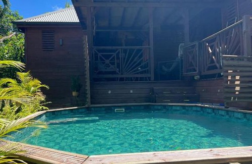 Lamentin House | La kaz à pépés, charmant logement avec piscine