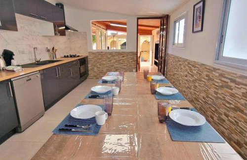 L'Etang-Sale House | La Kaz Baz ' île