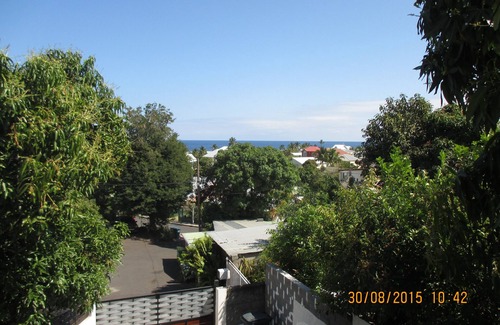 Saint-Leu House | La Kaz Ferblantier. Villa located 5 minutes' walk from the beaches of Saint-Leu.