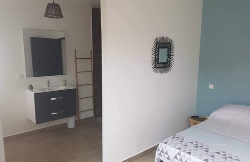 Saint-Joseph House | La Kazanou