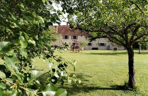 Lainsecq House | La lande sèche