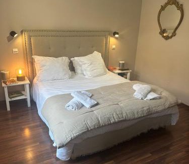 Cambrai Apartment | La Liberté, Loft 90 m2 rénové centre-ville, terrasse amenagee, jeux & parking