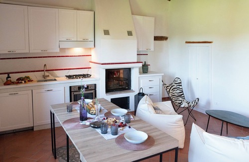 Colle di Val d'Elsa Apartment | La Loggetta, a refuge in the heart of authentic Tuscany