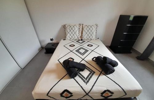 La Celle-sous-Gouzon Apartment | La Mélodie des Harpes