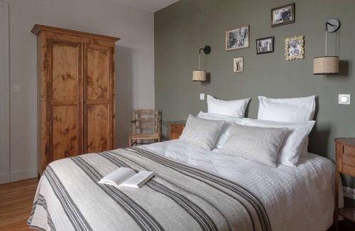 Saint-Germain-au-Mont-d'Or House | La Maison des Monts d’Or bed and breakfast and charming cottages Saint Ge