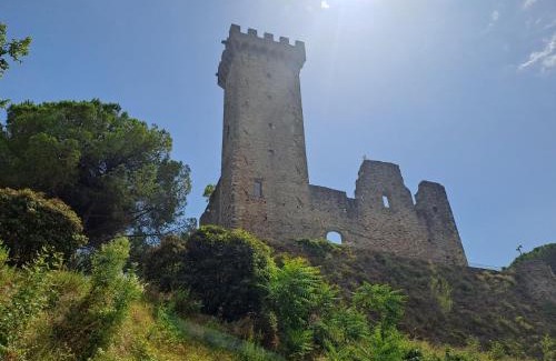Castelnuovo Magra House | La Maestà di Alice