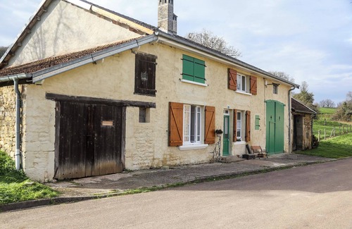 Arbigny-sous-Varennes Cottage | "la MAISON DE MA TANTE" plenty of romance from the French countryside