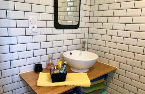 Saze House | La Maison Buena Hora Climatisé Avec Piscine