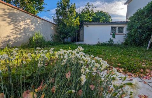 Fontaine Lestang House | La maison calme et lumineuse avec jardin