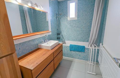 Fontaine Lestang House | La maison calme et lumineuse avec jardin