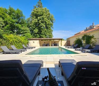 Riberac House | La Maison Chaleureuse