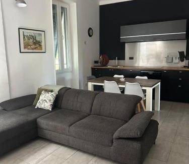 Cabannes Apartment | La Maison d Alys