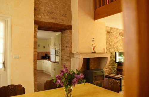 Curtil-sous-Burnand House | La Maison des Vacances