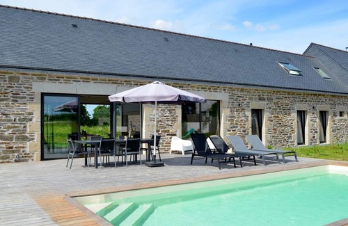 Ploneour-Lanvern House | La Maison de Célestine Bord de mer et Piscine