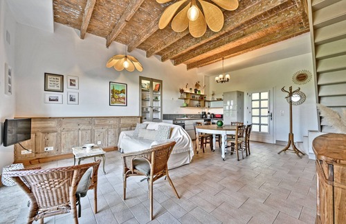 Beaucaire House | La Maison de Campagne*, in Provence Gîte with swimming pool and bicycles