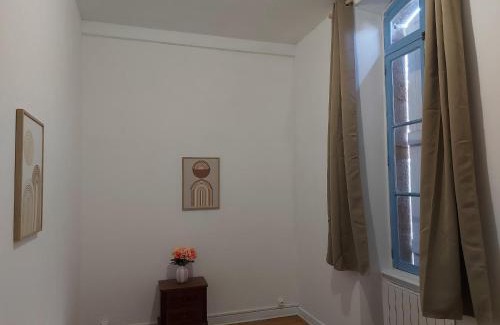 Theneuille House | La maison de Valentine