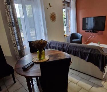 Fourmies House | La maison de Victoire avec cour