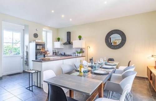 Caden House | La maison des Frères (Villa) by Interhome