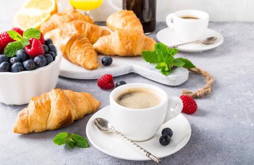 Salon-de-Provence Apartment | La Maison des Lamanon