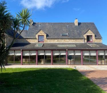 Porspoder Villa | La Maison du Château de Sable