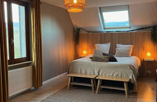 Marat Bed & Breakfast | La Maison du Chevalier Chambre et Table D'hôtes-auvergne!