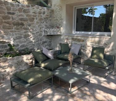 Lauris House | La Maison Du Jas