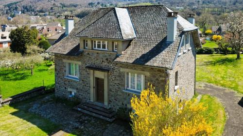 Vic-sur-Cere House | La maison Hortensias Vic-Sur-Cère - 6pers