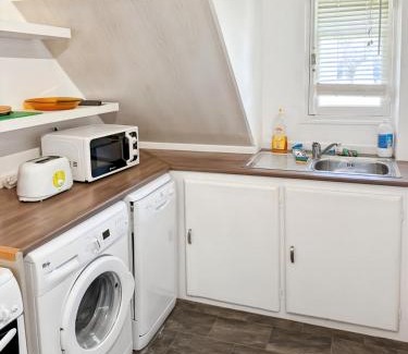 Vic-sur-Cere House | La maison Hortensias Vic-Sur-Cère - 6pers