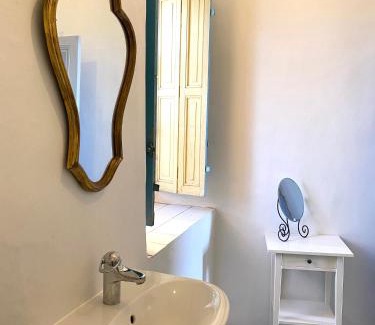 Puicheric Bed & Breakfast | La Maison Jolie BnB