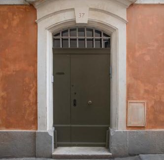 Arles City Centre House | la Maison Molière