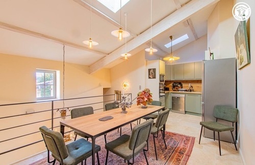 Mazille House | La Maison sur la Place