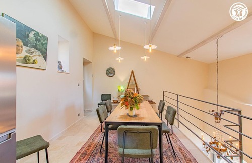 Mazille House | La Maison sur la Place