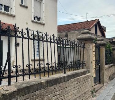 Vittel Apartment | La maisonnette d Éline - meublé 3 étoiles