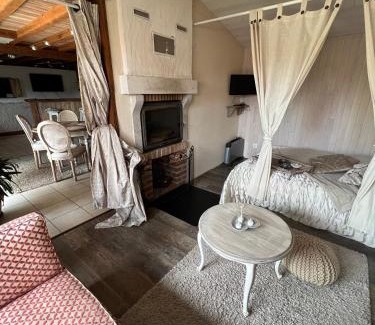 Mont-pres-Chambord House | La maisonnette de Cancan