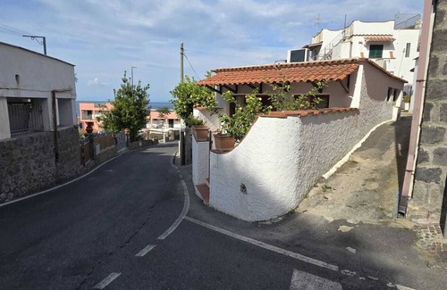 Succhivo Apartment | La Malti: a Casket by the Sea