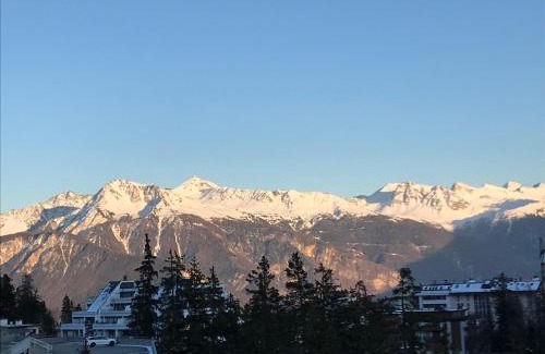 Lens Apartment | La Marmotte, au cœur du village de Crans, proche du télécabine Cry d'Er
