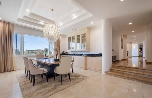 Calabasas House | La Masina Luxury Summ