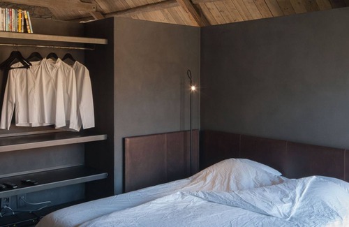 Anhee Cottage | La Micheline, isolated design house with view over the fields, closed to Dinant, Na