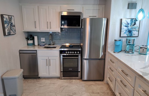 Port Aransas Condo | La Mirage Condo 340 Beachfront Condo Resort with Private Boardwalk to Beach